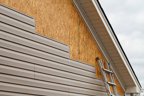 24/7 Emergency Vinyl Siding experts in Marshall, MN